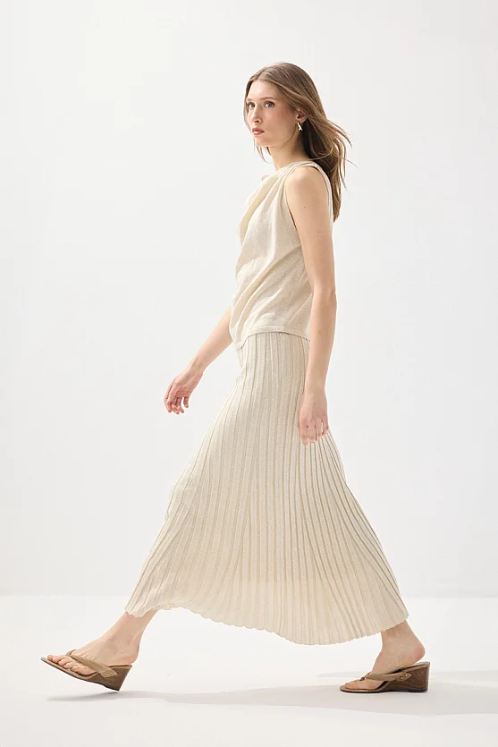 Glitter Knit Pleated Skirt - Beige - Gusto