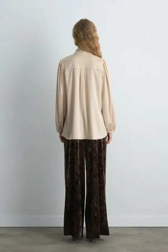 Halter Neck Satin Shirt - Beige - Gusto