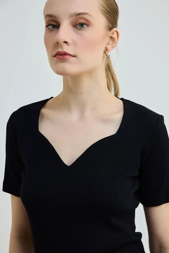 Heart Neck Cotton Ribbed Knit Blouse - Black - Gusto