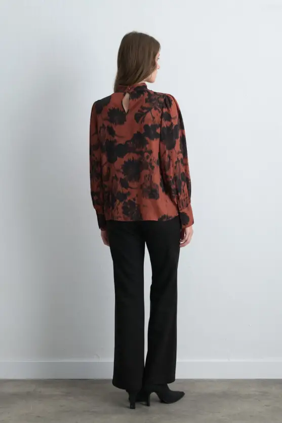 High Neck Patterned Viscose Blouse - Terracotta - 6
