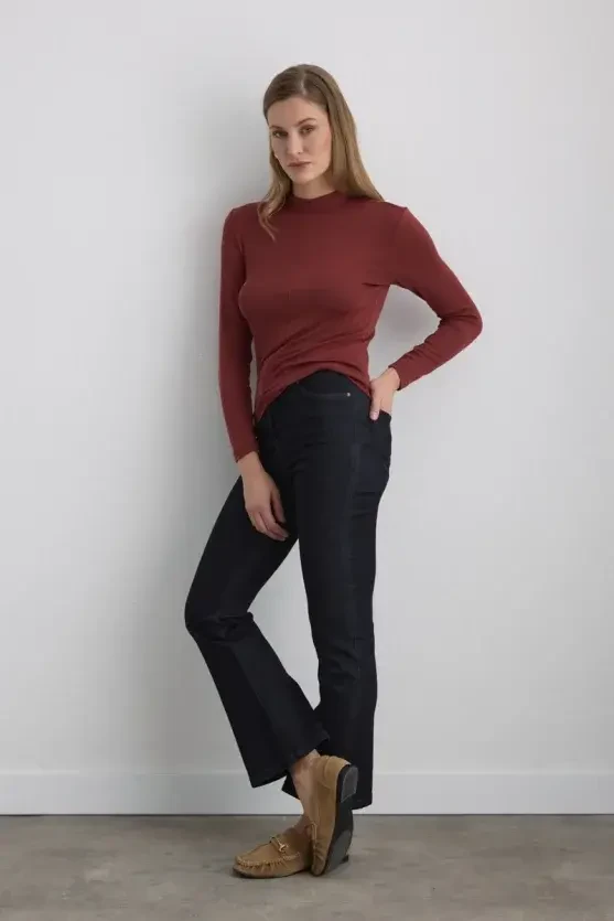 High-Neck Viscose Lycra Blouse - Brick - Gusto