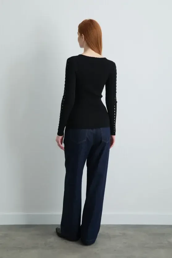 Hole-Detail Knit Blouse - Black - Gusto