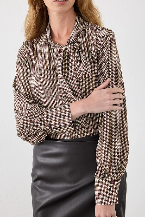 Houndstooth Scarf-Neck Shirt - Beige - Gusto