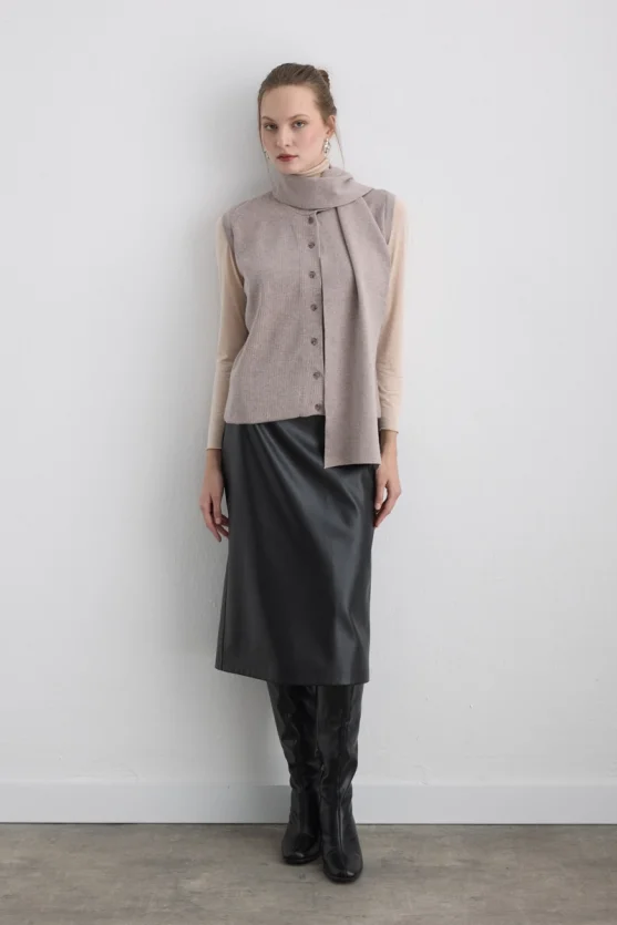 Knit Vest with Scarf Beige - Gusto