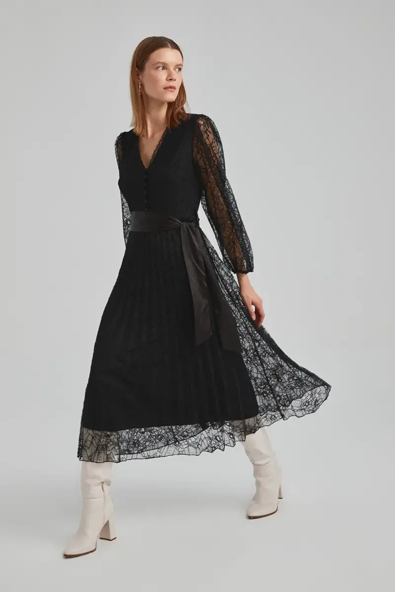 Lace Pleated Dress - Black - 2