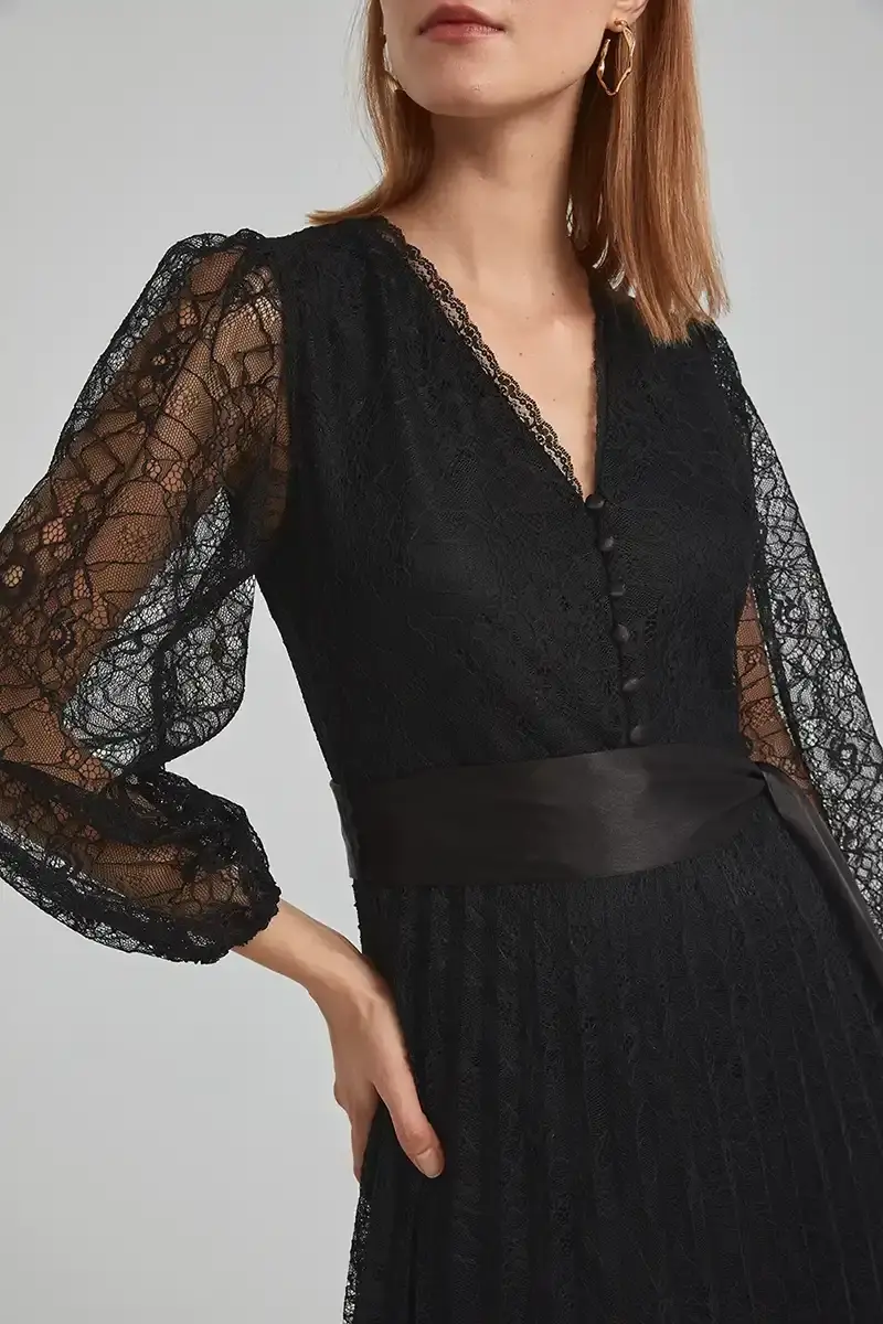 Lace Pleated Dress - Black - 4