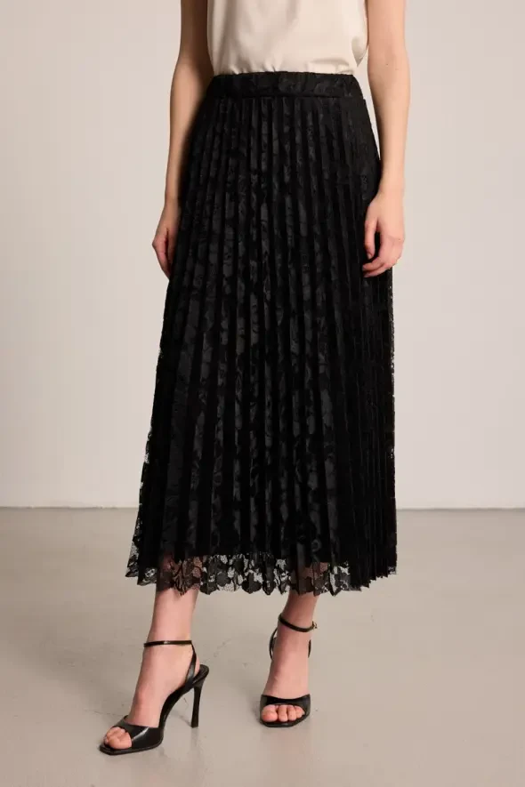 Lace Pleated Long Skirt - Black - 2