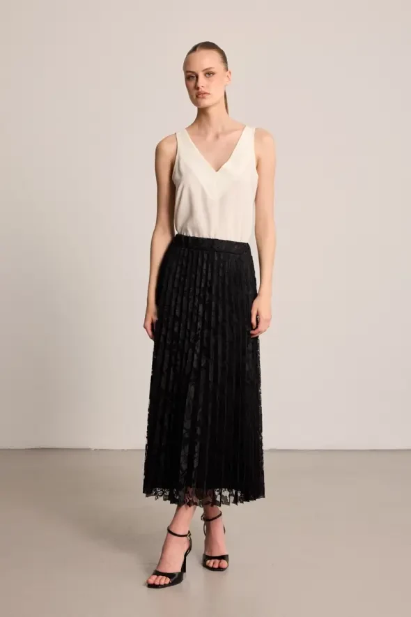 Lace Pleated Long Skirt - Black - 6