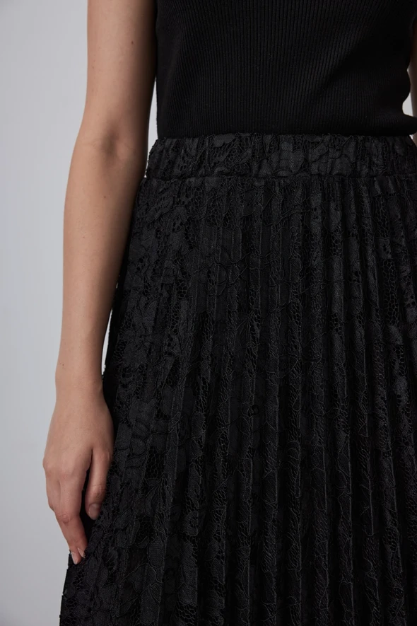 Lace Pleated Long Skirt - Black - 4