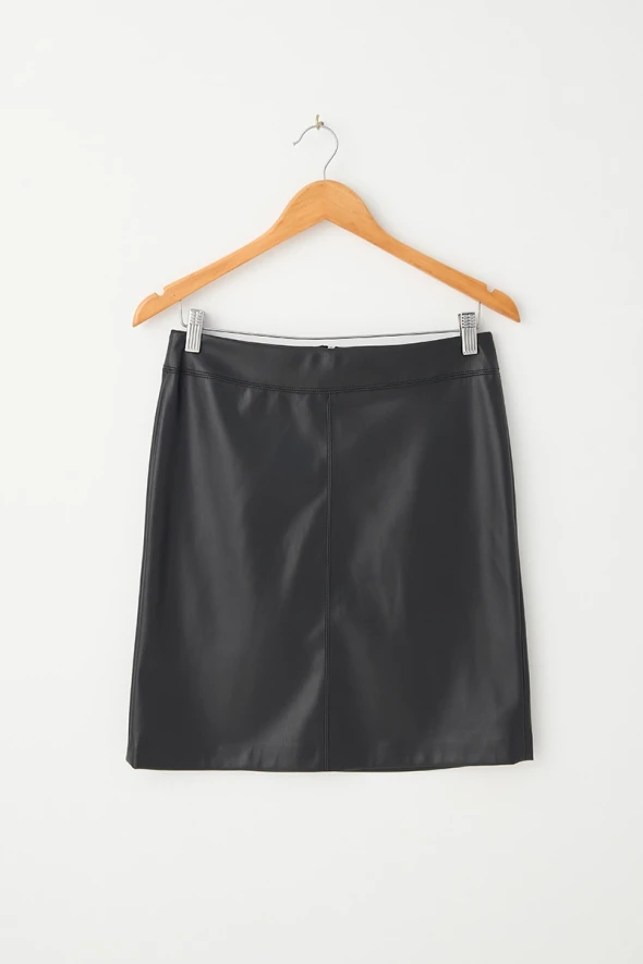 Leather Mini Skirt - Black - 6