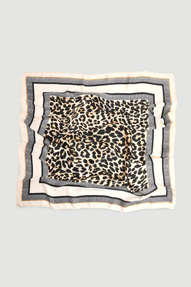 Leopard Print Large Scarf Beige - Gusto (1)