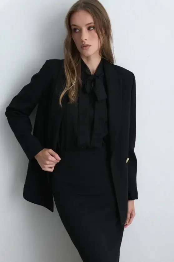 Long Crepe Jersey Skirt with Slit - Black - Gusto