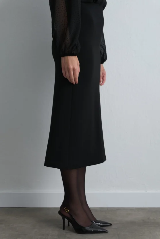 Long Crepe Jersey Skirt with Slit Black - Gusto
