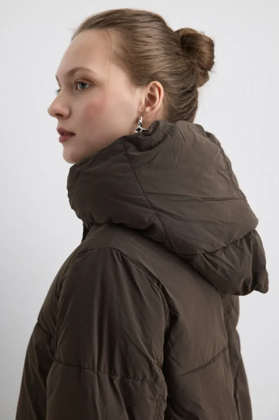 Long Hooded Puffer Jacket Brown - Gusto