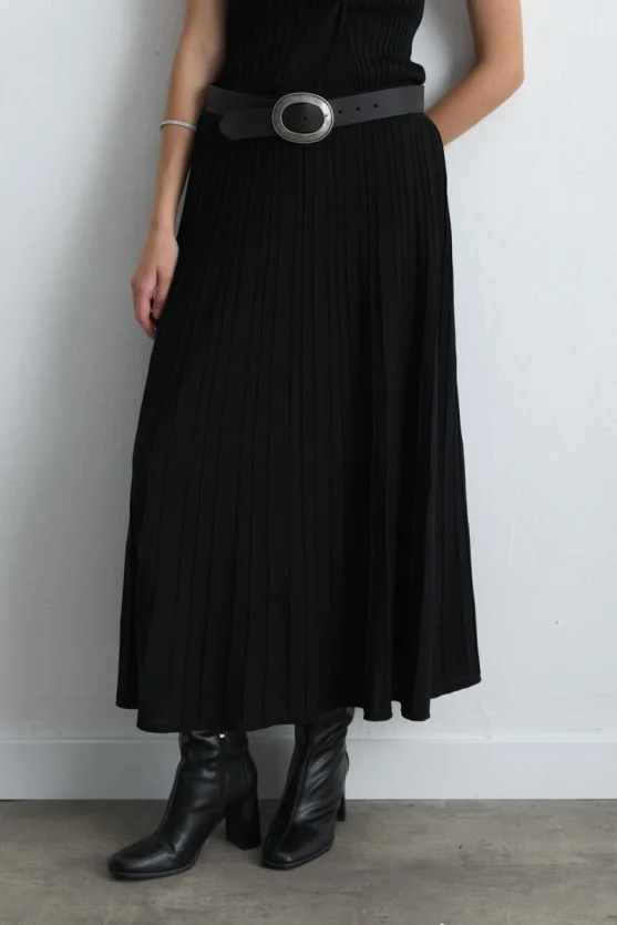 Long Pleated Knit Skirt Black - Gusto