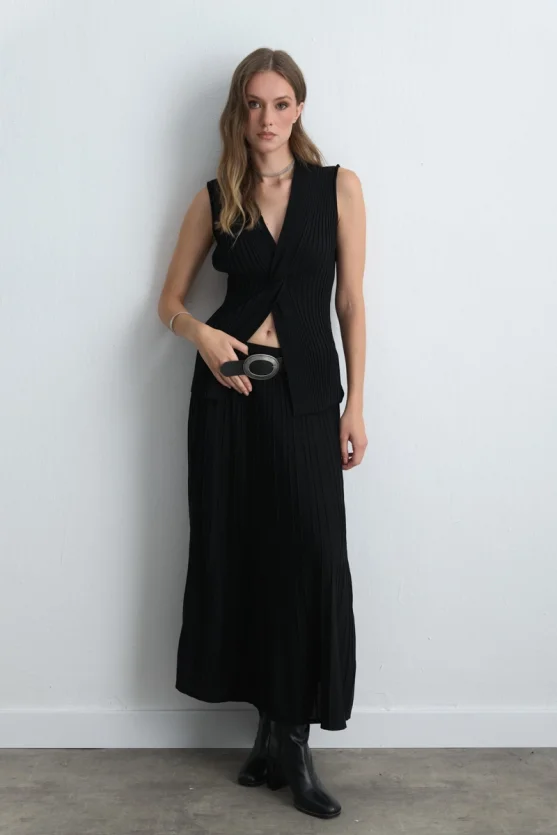 Long Pleated Knit Skirt Black - 2