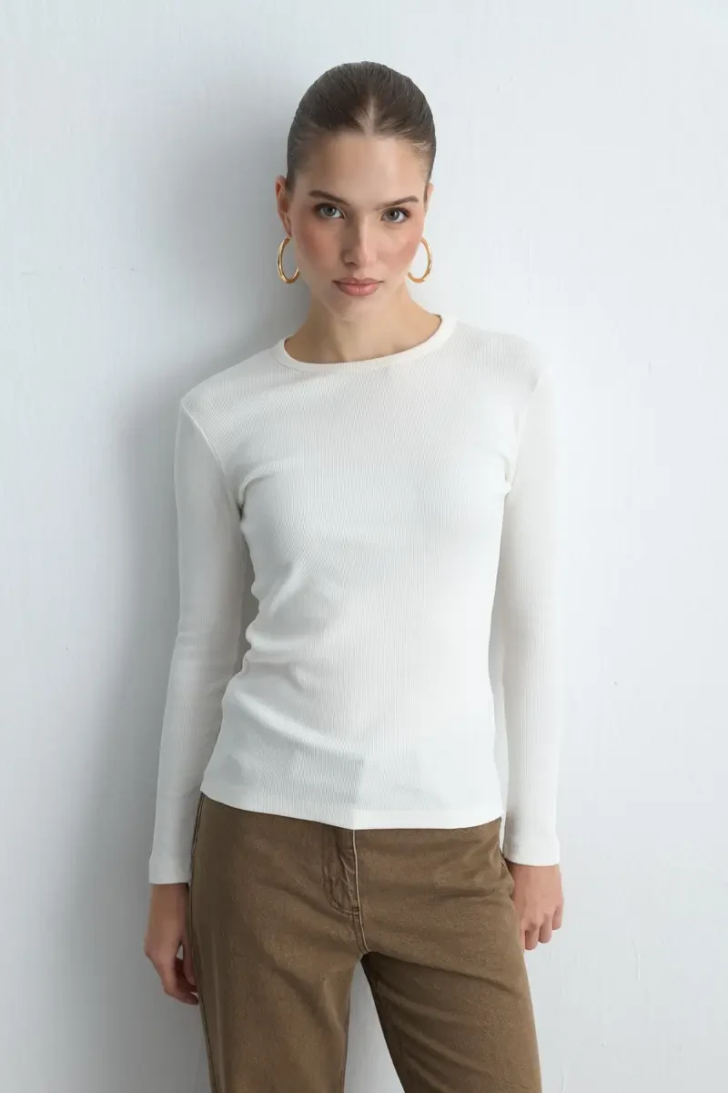 Long Sleeve Basic Cotton T-Shirt - Ecru - Gusto