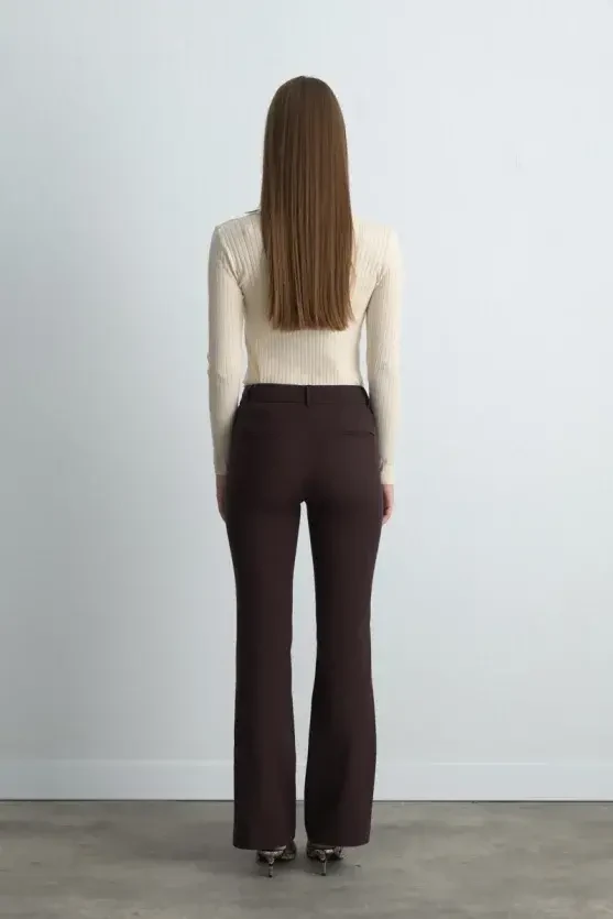 Magic Flare Pants - Brown - Gusto
