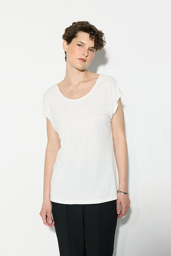Modal Knit Blouse with V-Back Neckline - White - Gusto
