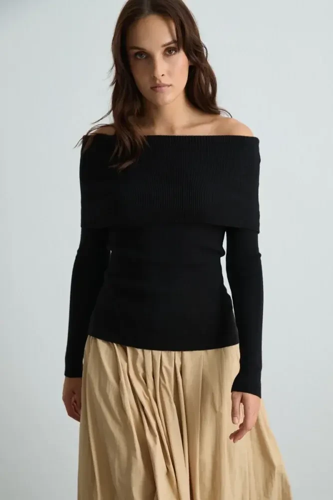Off-Shoulder Knit Blouse - Black Black