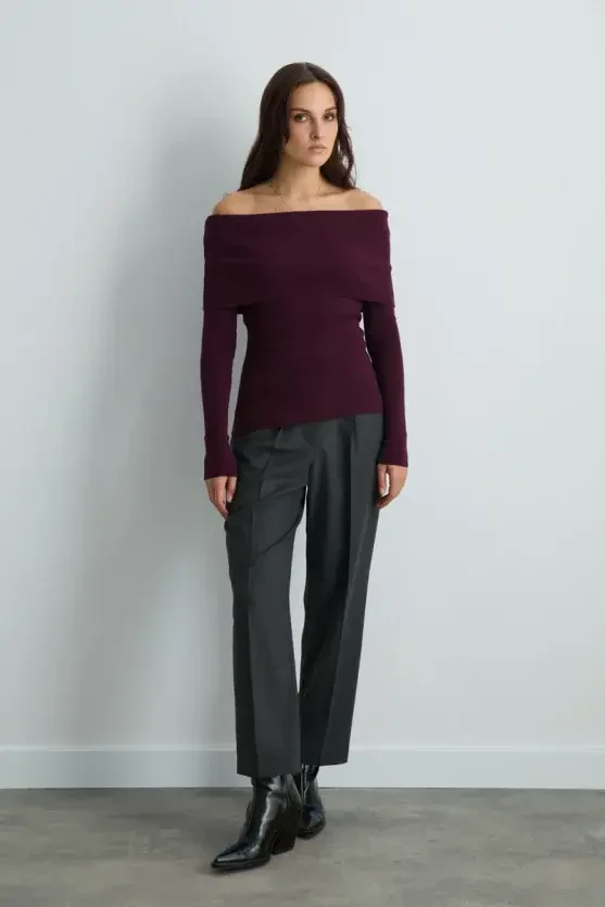 Off-Shoulder Knit Blouse - Plum - Gusto