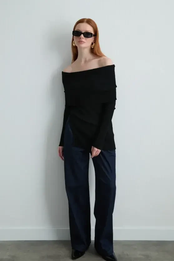 Off-Shoulder Rayon Knit Blouse - Black - Gusto