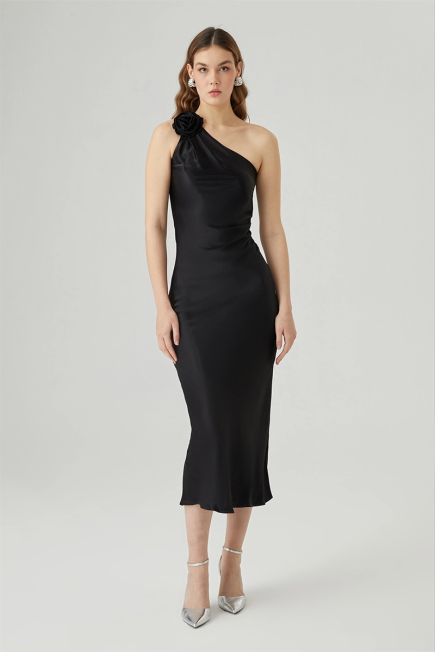 One Shoulder Rose Brooch Satin Dress - Black Black