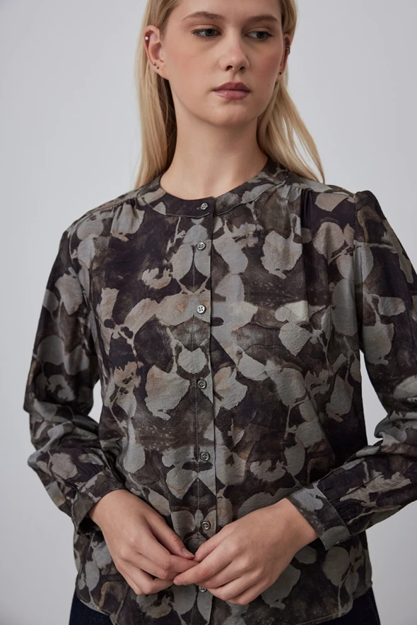 Patterned Blouse with Judge Neck - Black - 3