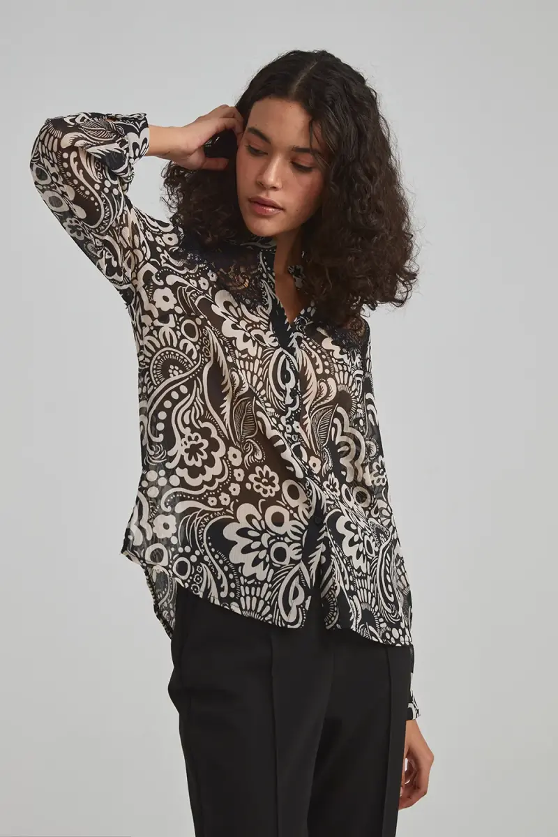 Patterned Blouse with Lace Garnish - Black - 3