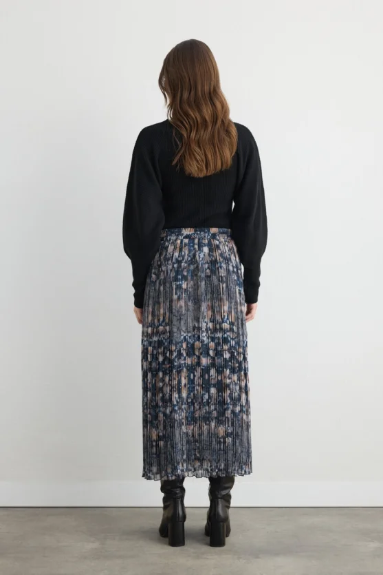 Patterned Long Pleated Skirt Navy Blue - Gusto