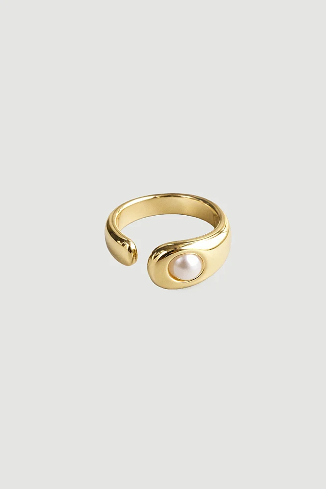 Pearl Detail Ring - Gold Gold