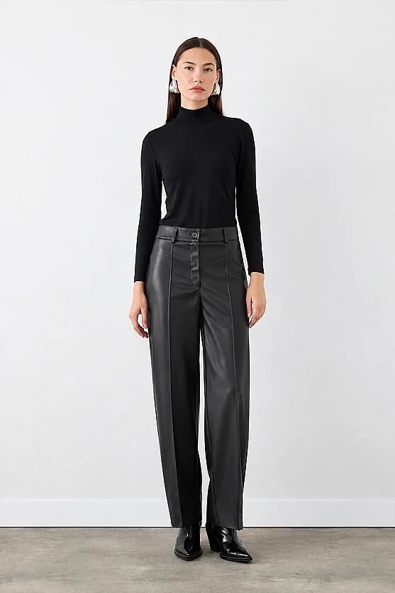 Pintuck Wide-Leg Leather Trousers - Black - Gusto