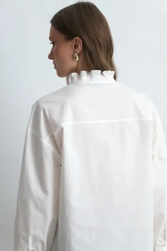Pleated Collar and Sleeve Cotton Shirt - White - Gusto