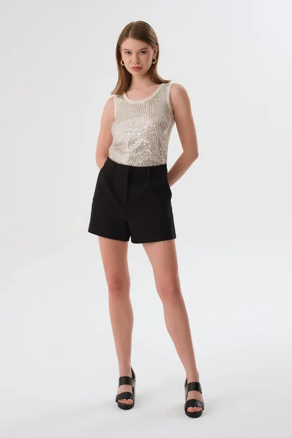 Pleated Cotton Shorts - Black - 2