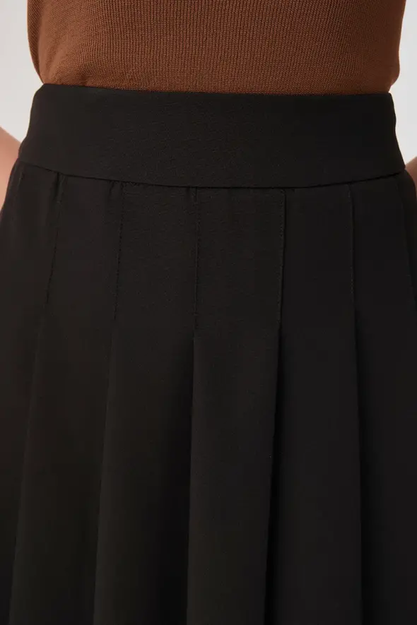 Pleated Mini Skirt - Black - 6