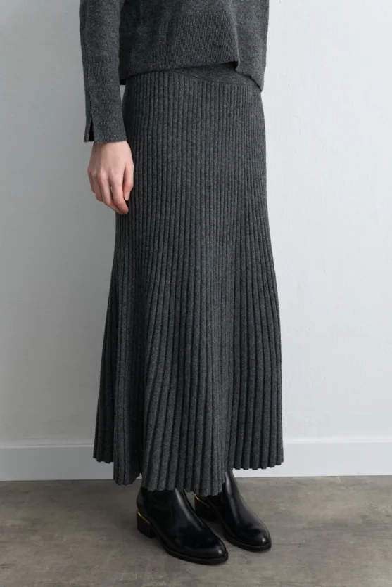 Pleated Wool Knit Skirt Anthracite - Gusto