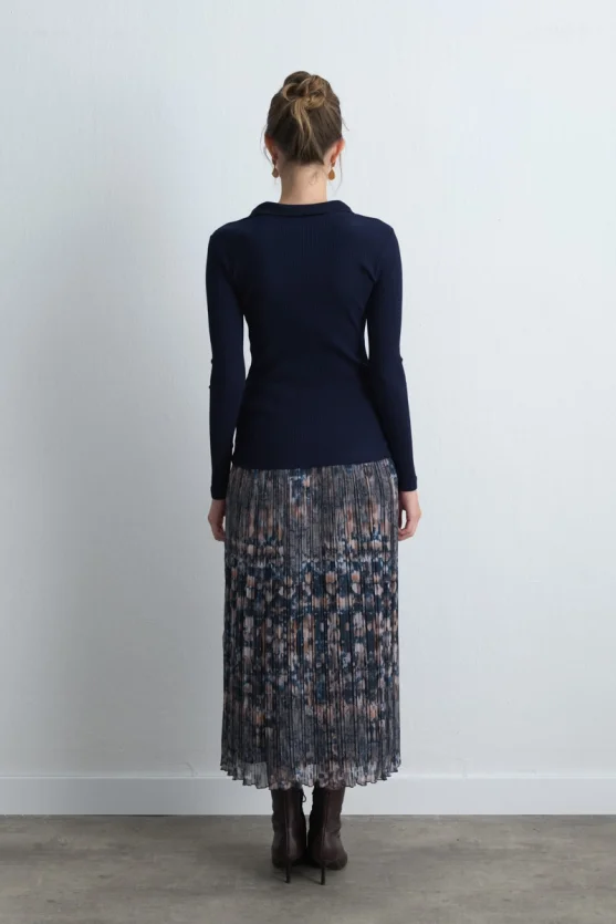 Polo Collar Cotton Knit Blouse Navy Blue - Gusto