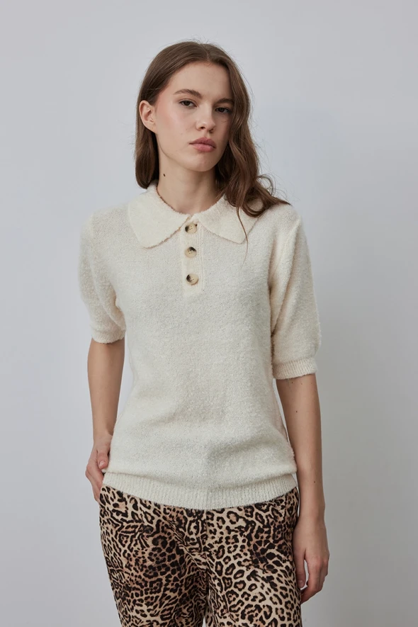 Polo Collar Knitwear- Ecru - 1