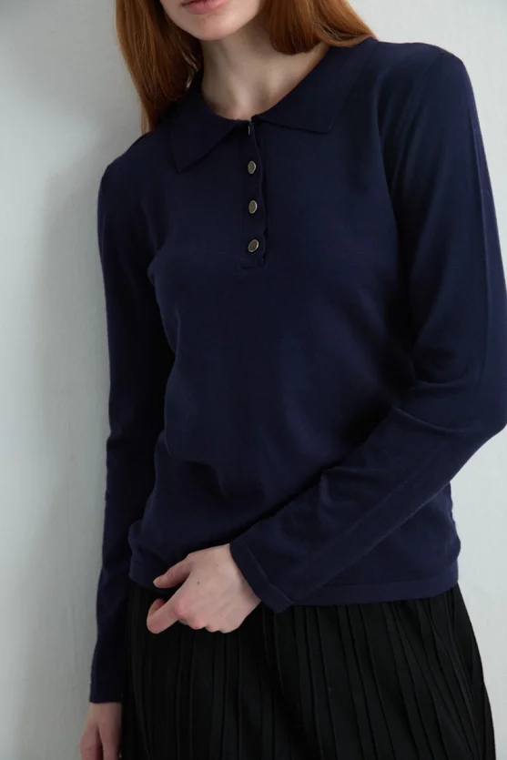 Polo Neck Buttoned Knit Blouse Navy Blue - Gusto