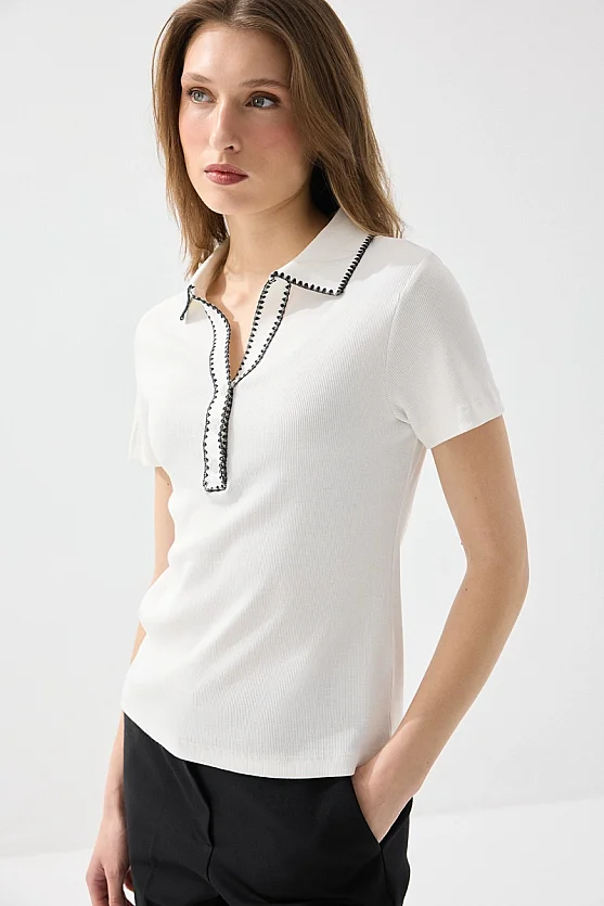 Polo Neck Embroidered Ribbed Cotton Blouse - White - 3