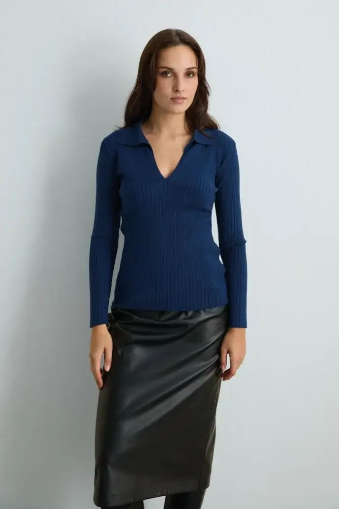 Polo Neck Ribbed Knit Blouse - Navy Blue