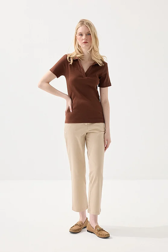 Polo Neck Ribbed T-Shirt - Brown - 2