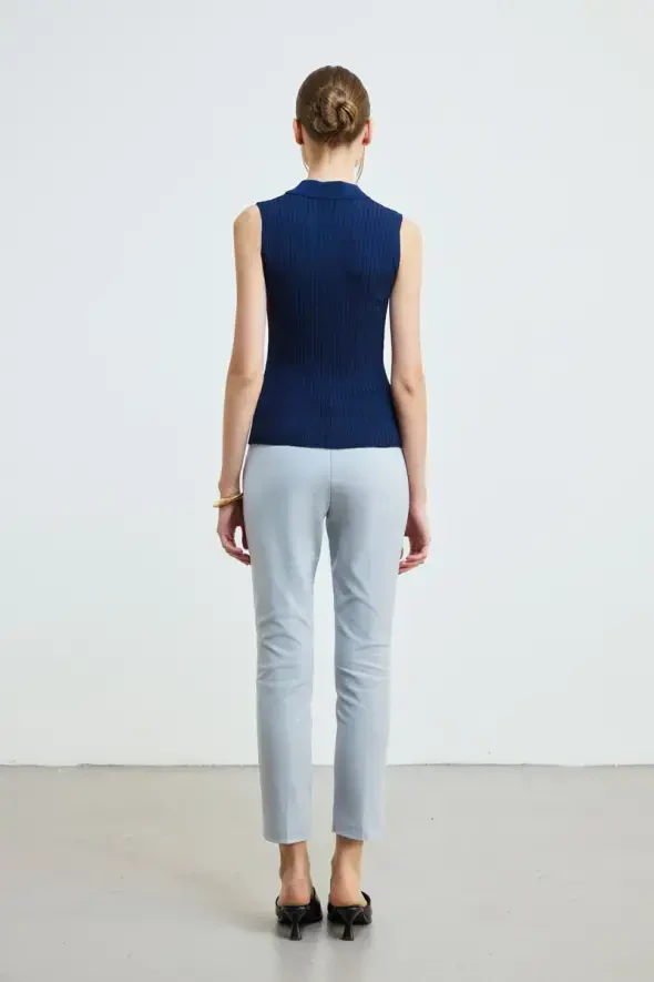 Polo Neck Sleeveless Knit Blouse - Navy - 5