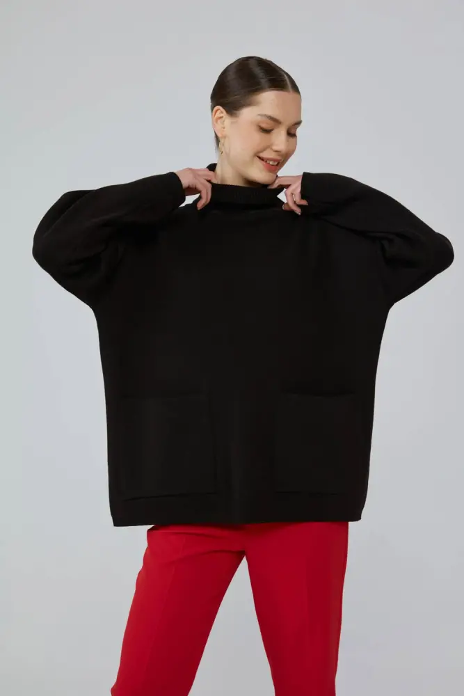Pullover Sweater with Pocket - Black Black