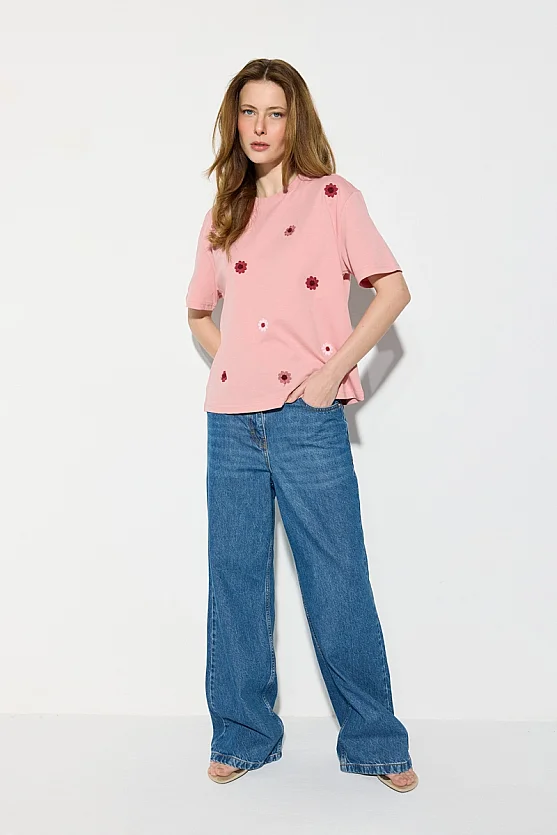 Relaxed Fit Cotton T-Shirt with Floral Embroidery - Pink - Gusto