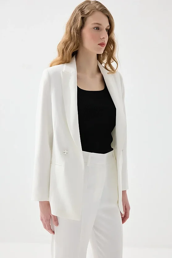 Relaxed Fit Crepe Blazer Jacket - White - Gusto