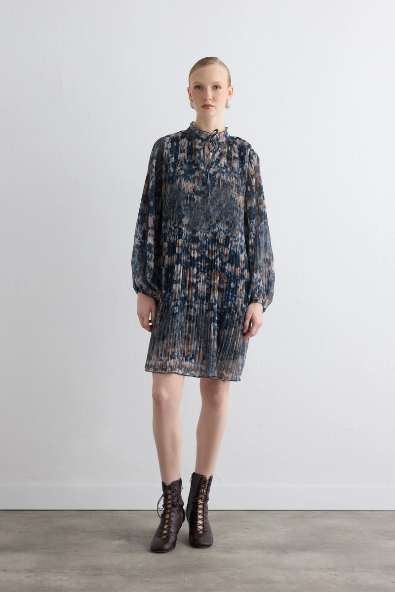 Relaxed Fit Patterned Pleated Dress - Navy - Gusto