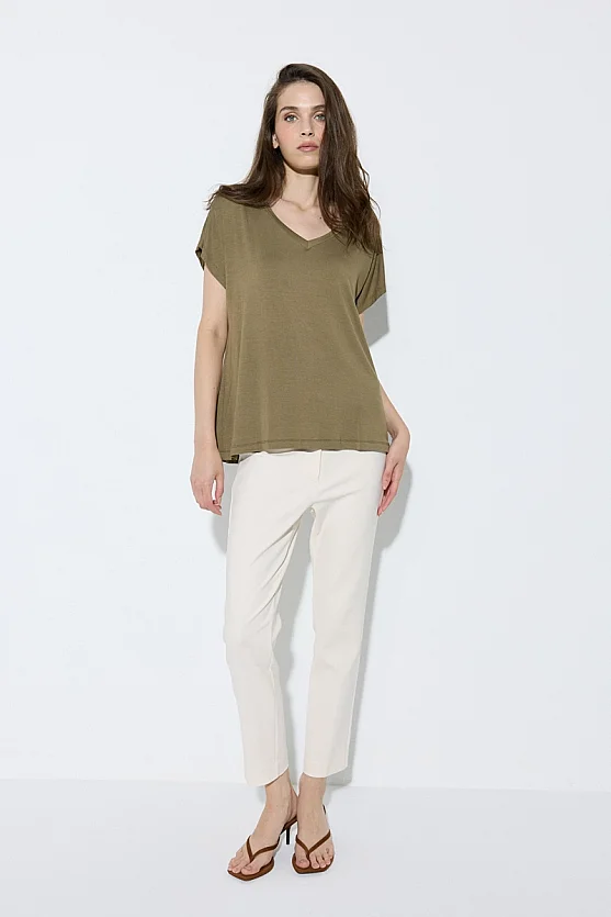 Relaxed Fit V-Neck Bamboo T-Shirt - Khaki - Gusto
