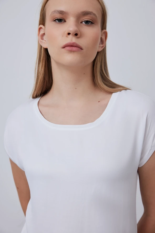 Round Neck Front Satin Tshirt - White - 3