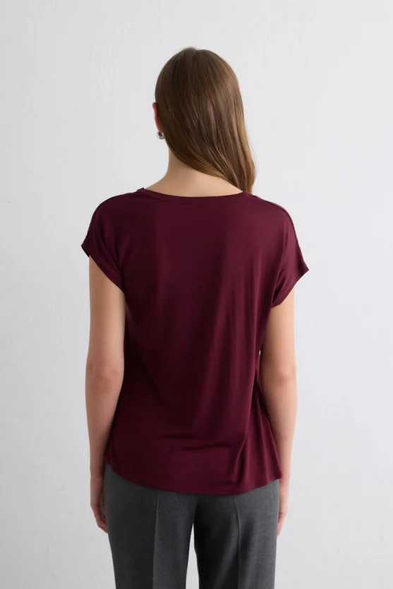 Round Neck Front Satin Viscose T Shirt Burgundy - Gusto